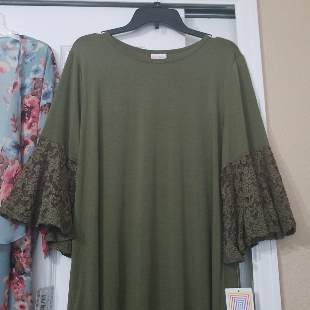 Bnwt LuLaRoe Maurine